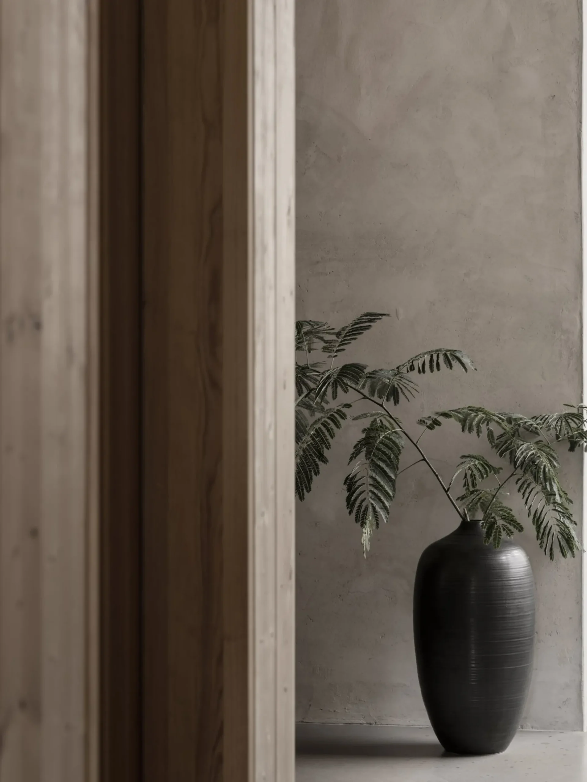 Bodenvase -CEOLA- Farbe Black Höhe 63 cm