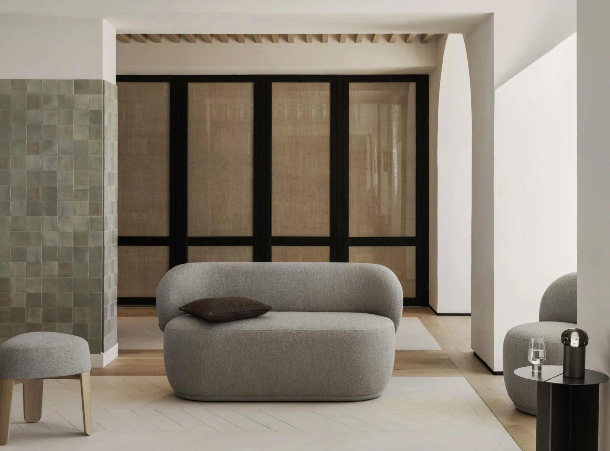 Hocker -KUON- Stoff Socia, Farbe Desert, oak nature