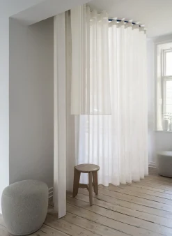Hocker -KUON- Stoff Socia, Farbe Desert, oak nature