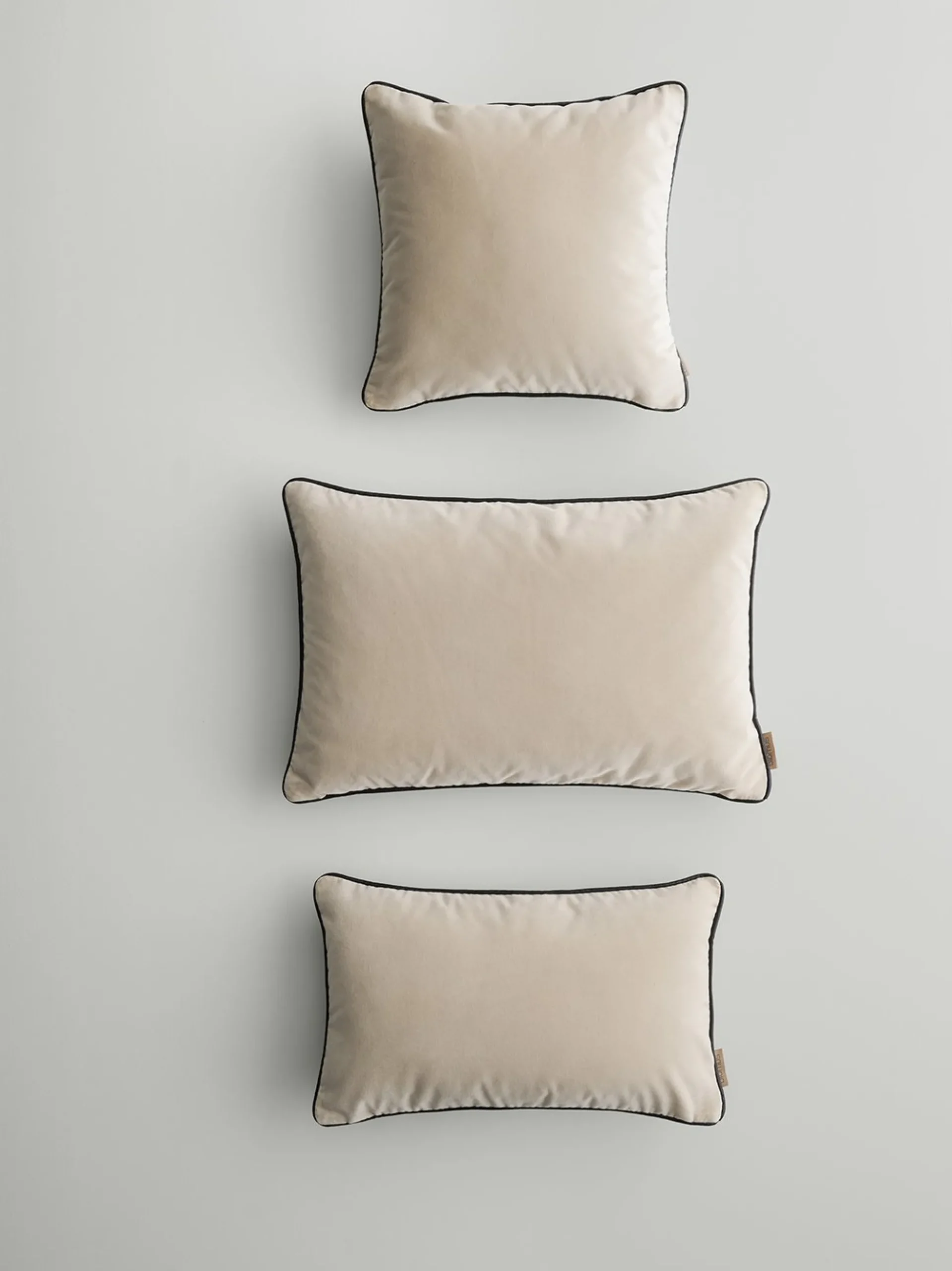 Kissenbezug -VELVET- Farbe Moonbeam 30 x 50 cm