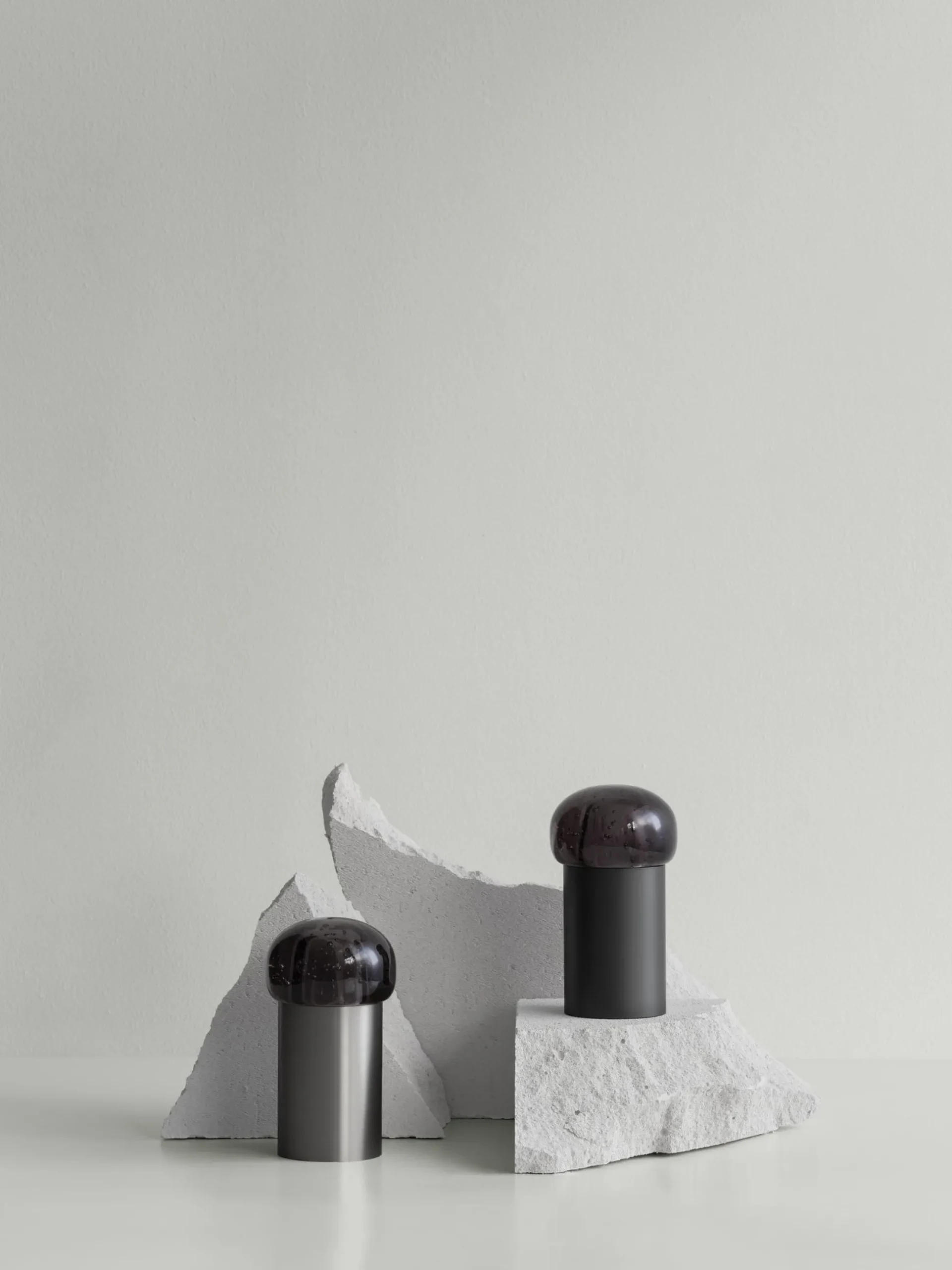 Mobile Leuchte -IRIS- Farbe Gun Metal - Size 10 x 18 cm