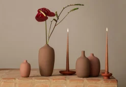Vase -CEOLA- Farbe Indian Tan Höhe 21 cm